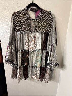 Young Threads Boho Patchwork Tiered Ruffle Tunic Blouse Bell Sleeve Gray Size L